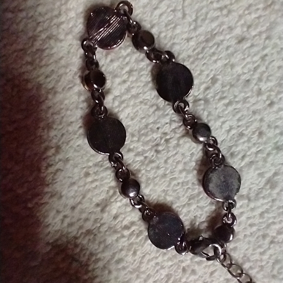 Black and red bracelet - Picture 2 of 3